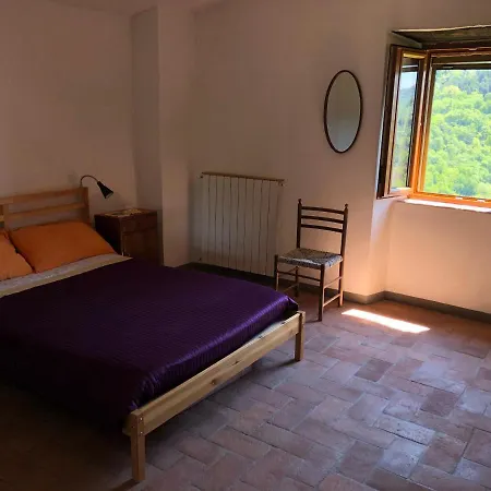 Casa Sulla Valle Castelvecchio (Pisa)